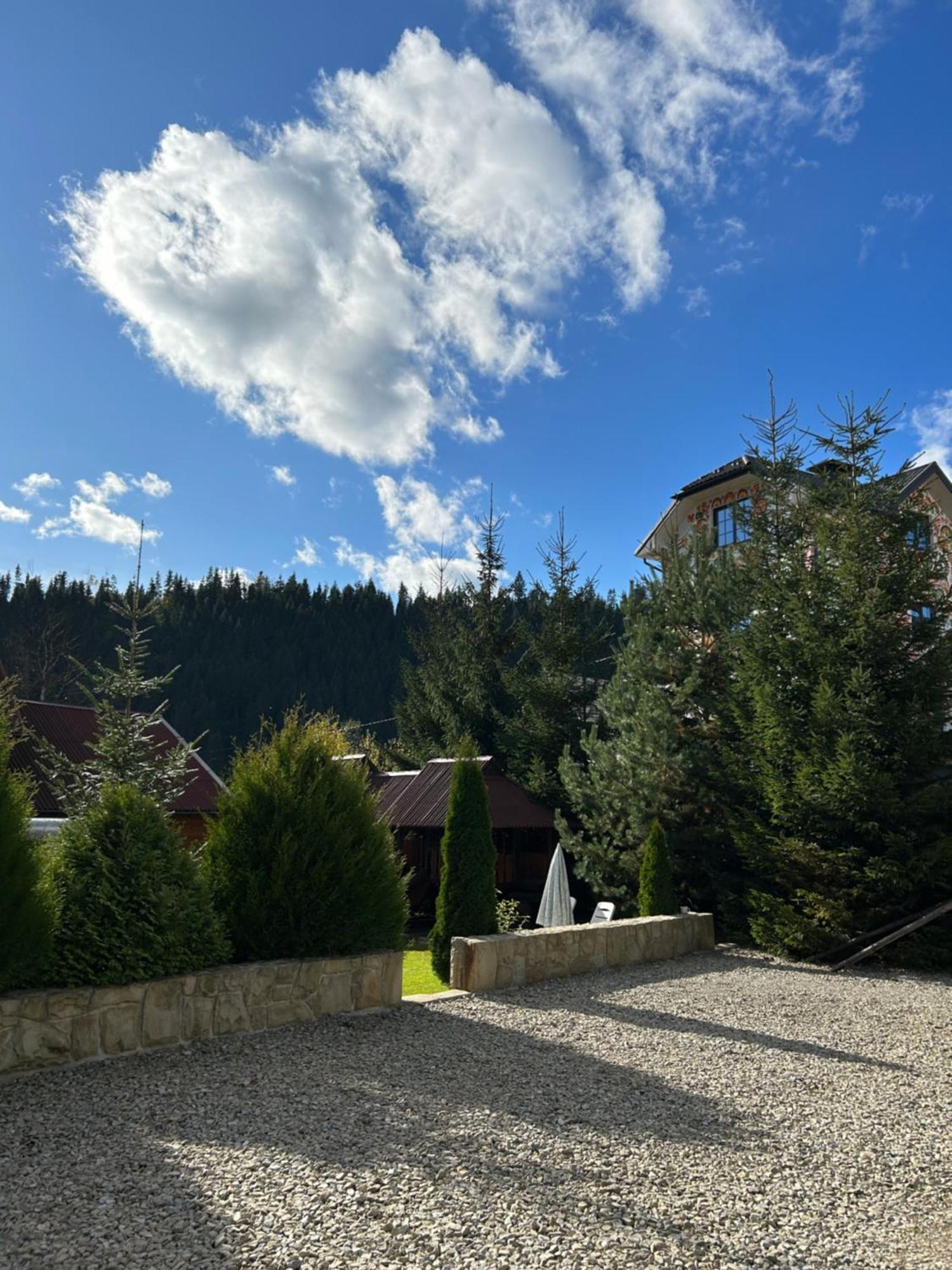 Guest House Kaspiy Bukovel Dış mekan fotoğraf