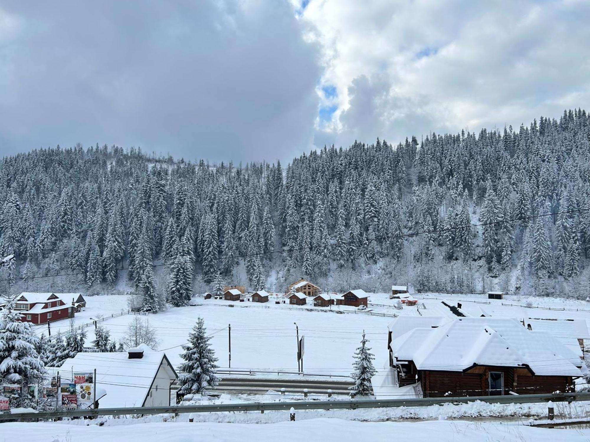 Guest House Kaspiy Bukovel Dış mekan fotoğraf