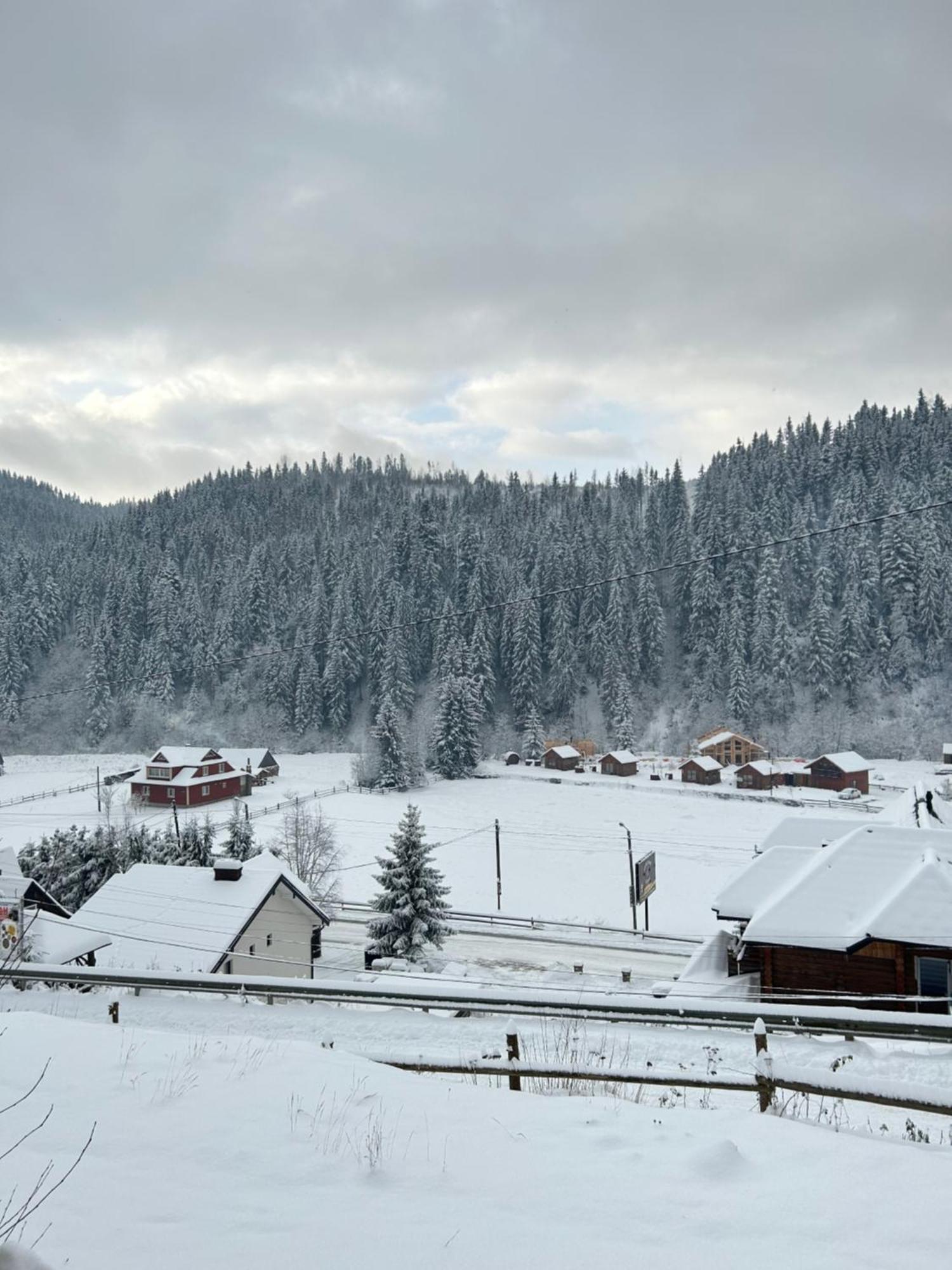 Guest House Kaspiy Bukovel Dış mekan fotoğraf