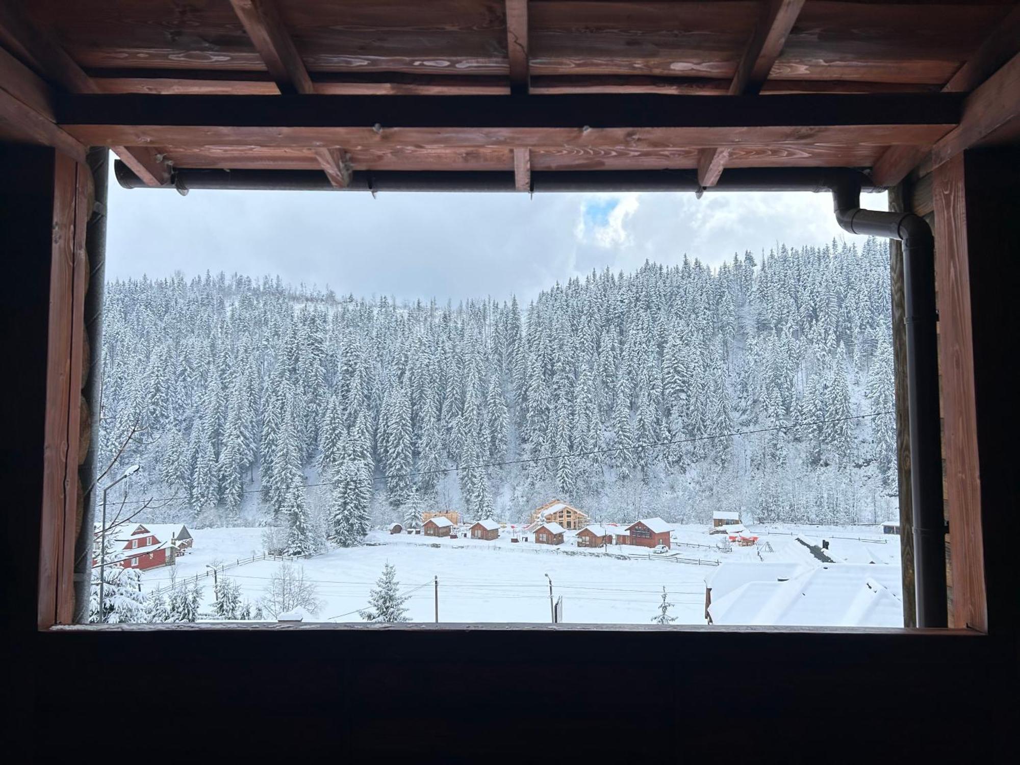 Guest House Kaspiy Bukovel Dış mekan fotoğraf